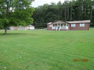 260 Old Pond Rd, Wht Sulphur S, WV 24986