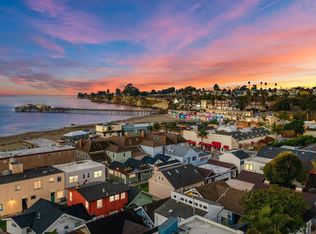 210 El Camino Medio St, Capitola, CA 95010