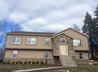 179 Saddle River Rd, Airmont, NY 10952