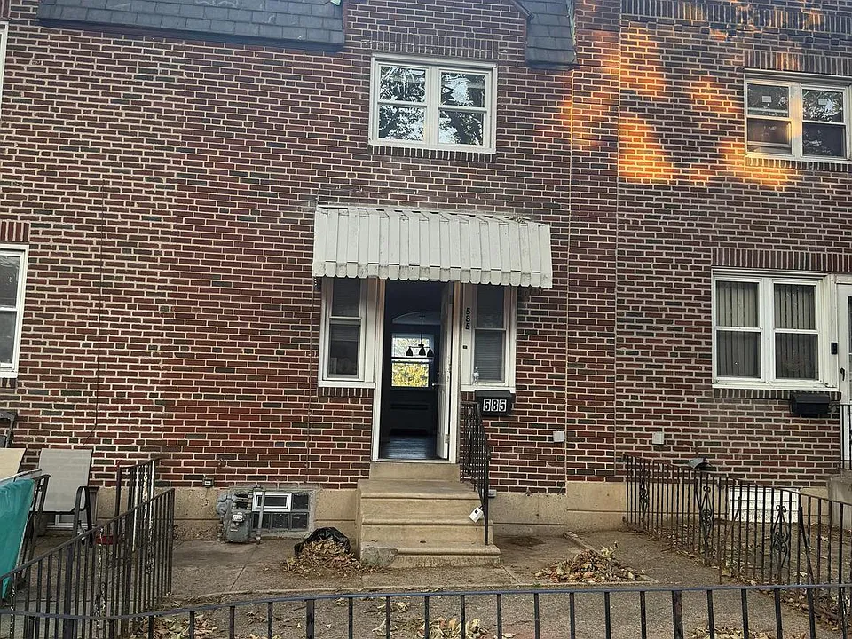 585 Snowden Rd