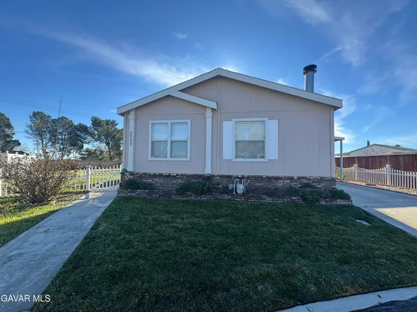 2000 Windflow Dr #76, Rosamond, CA 93560