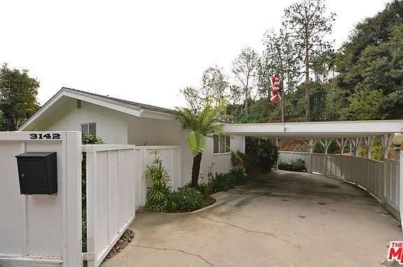 2nd image of 3142 Durand Dr