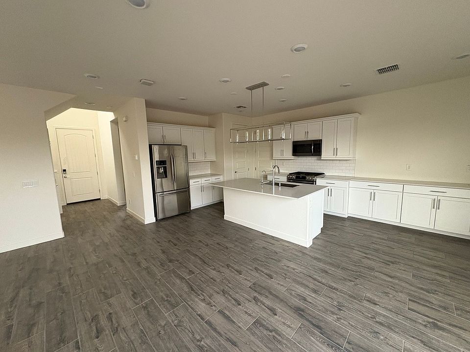 1st image of 17149 N 10th St