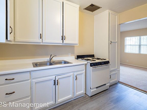 5th image of 1225 E 47th St #2