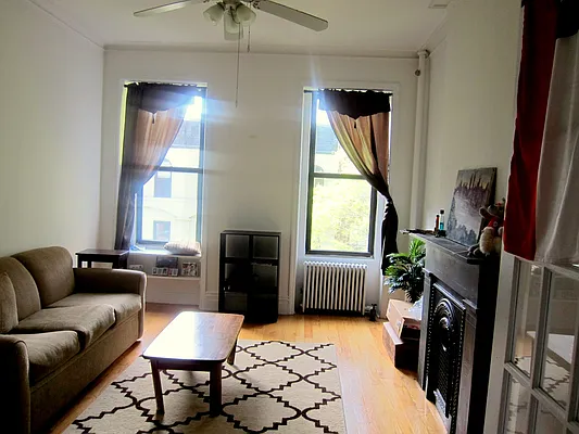 Rented by Tosh Marks Property Group | media 7