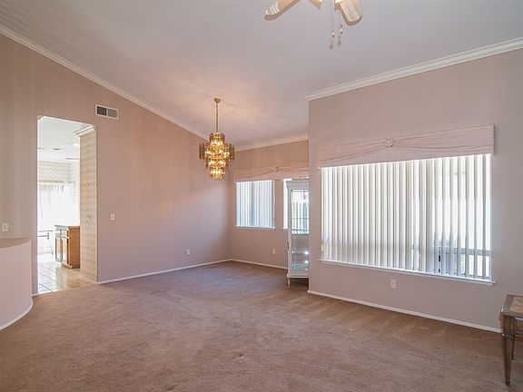 5th image of 77681 Carinda Ct