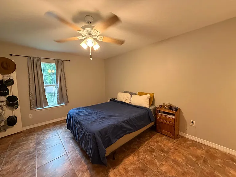 138 Adams St — Photo 16