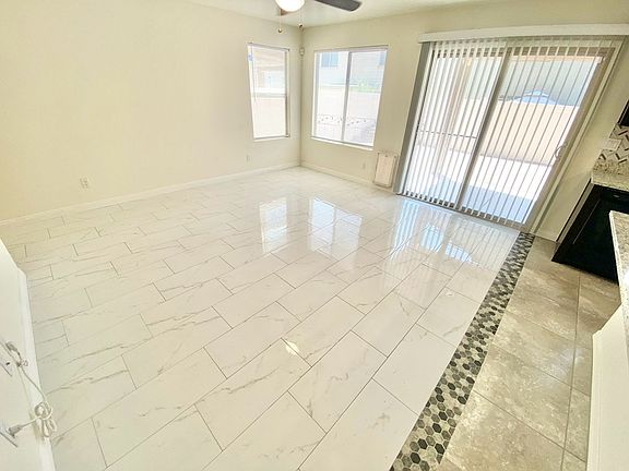4th image of 6427 Broadcloth Ct