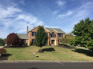 805 Stonebridge Dr, Cincinnati, OH 45233