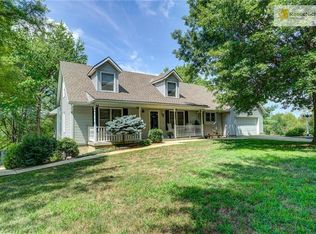 28407 E 118th St, Lees Summit, MO 64086