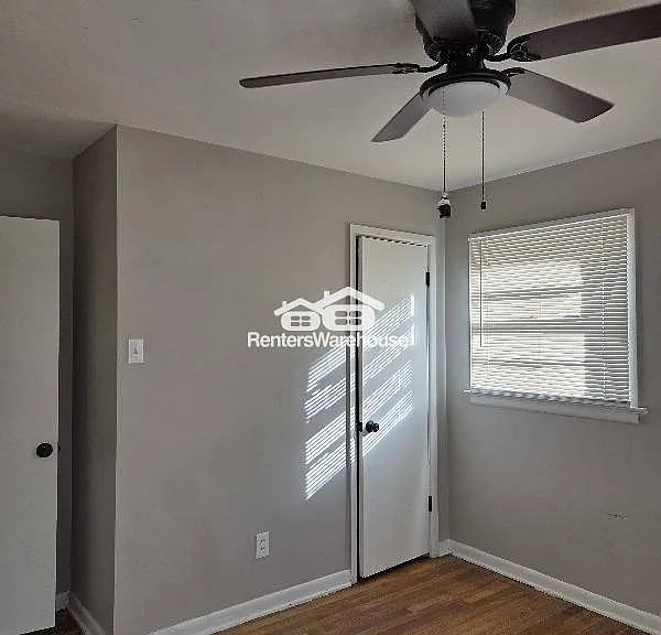 104 Fenwick Dr — Photo 3