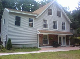 20 Hickory St, Hudson, NH 03051