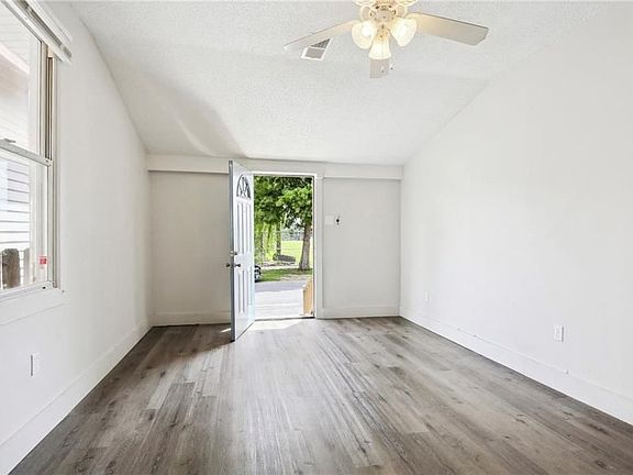 3rd image of 3103 Saint Peter St
