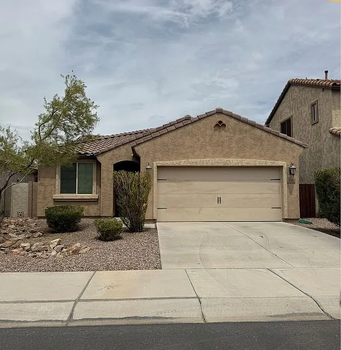 3662 E Ficus Way