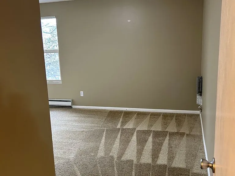 3326 Lombard Ave #25 — Photo 5