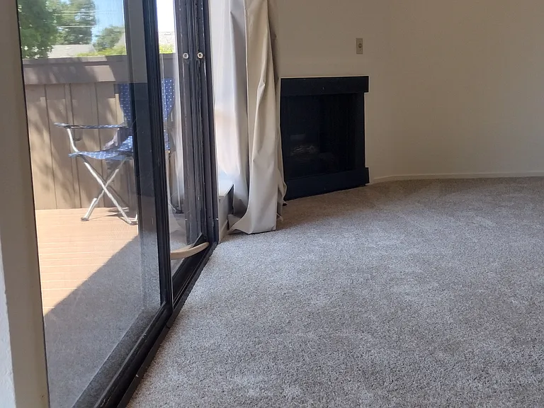 2416 Larkspur Ln #232 — Photo 4