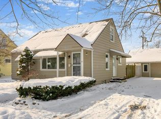 1330 Minnesota Ave, Marysville, MI 48040