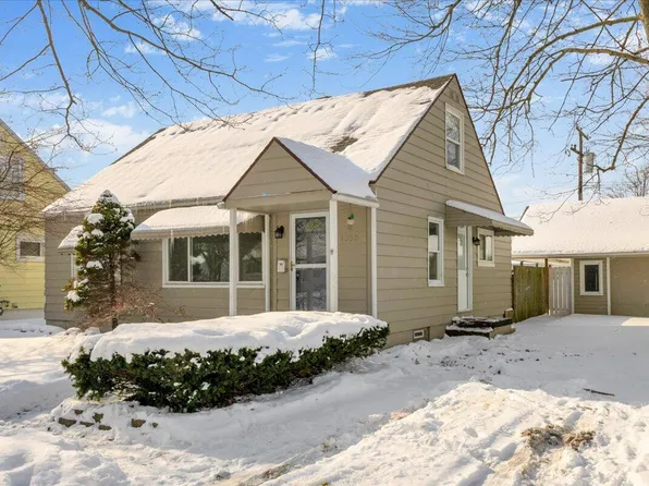 1330 Minnesota Ave, Marysville, MI 48040