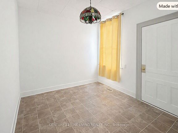 5th image of 146 Bradford St #1