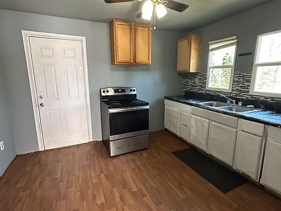 2nd image of 390 Charlotte Blvd