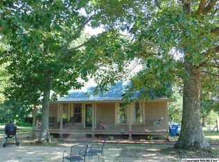 435 Ditto Cir, Laceys Spring, AL 35754