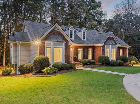 2265 Catalonia Ln NW, Acworth, GA 30101