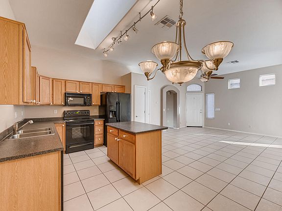 4th image of 6610 E University Dr Unit 83
