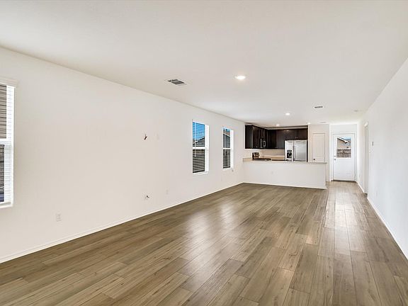 4th image of 13616 Knights Branch Dr