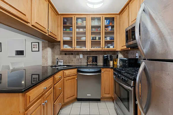 Sold by Level Group | media 3