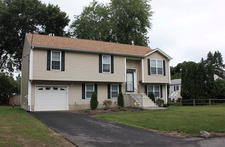 9 Carmine Dr, North Providence, RI 02911 Zillow