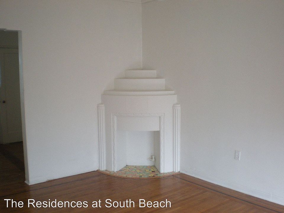 2nd image of 1045 Euclid Ave APT 8