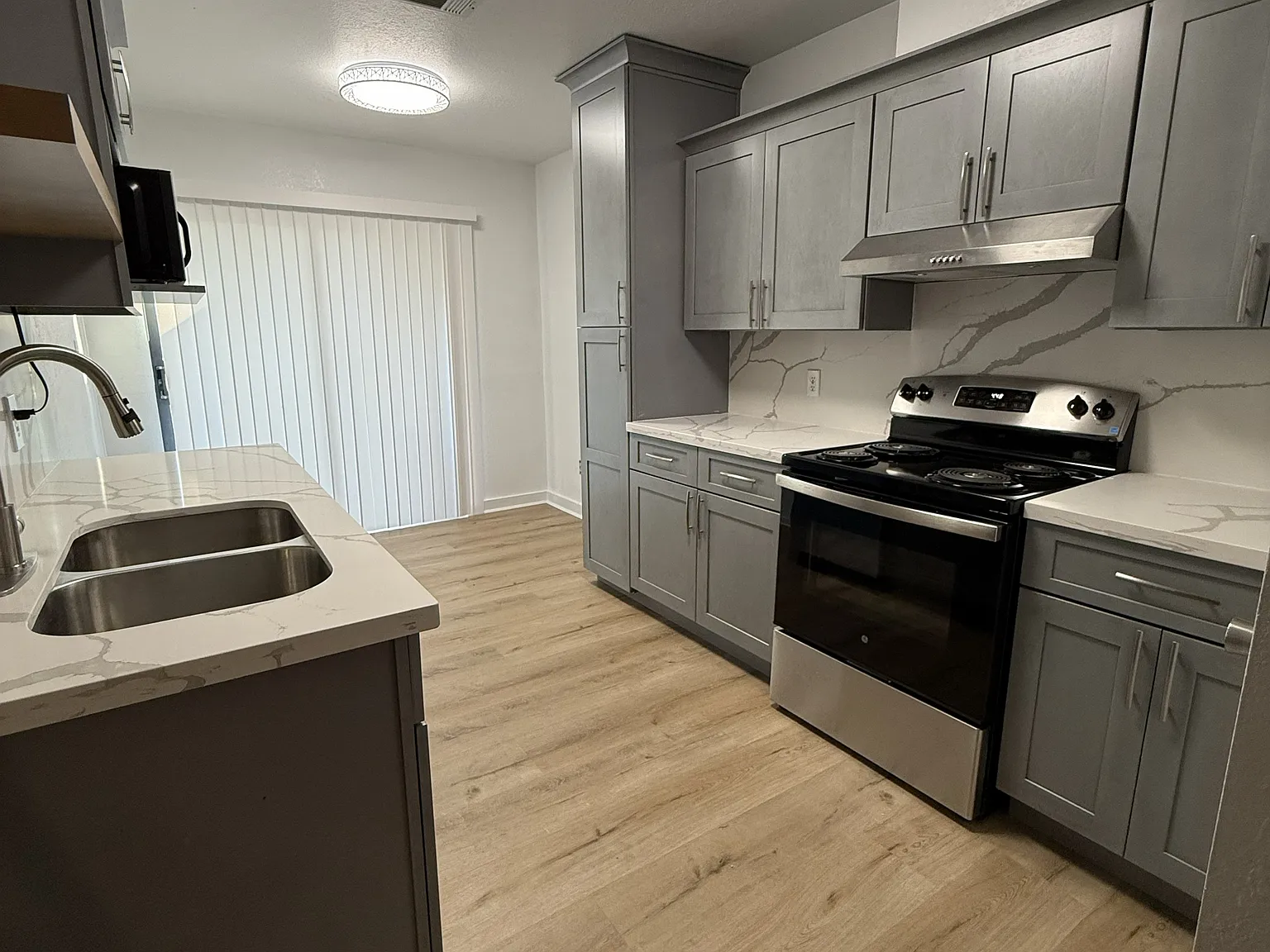 465 Shady Drive Unit # 1 - 1 — Photo 4