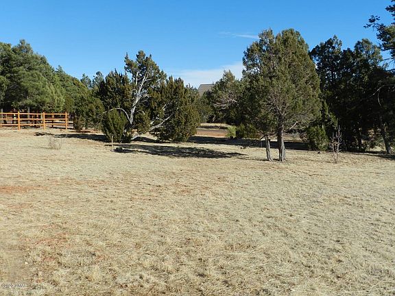 3rd image of 2746 Air Park Dr
