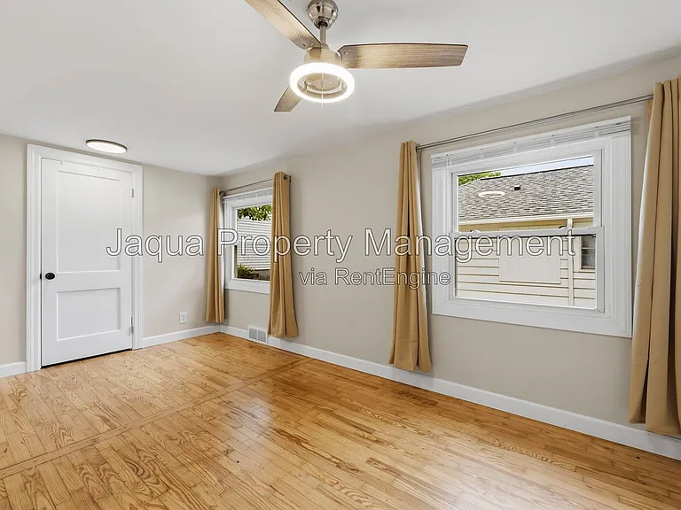 1209 Lakeview Dr — Photo 19
