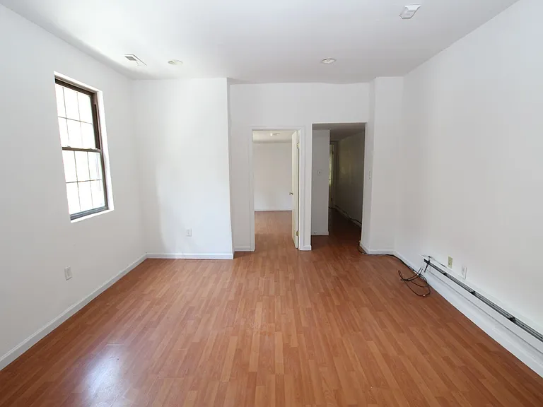 625 South St #2R — Photo 3