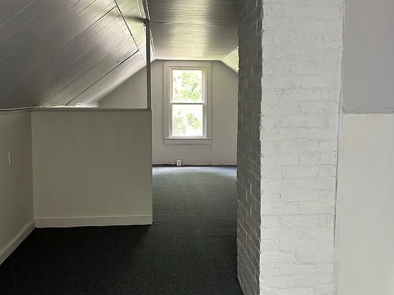 4406 S 1st St — Photo 9