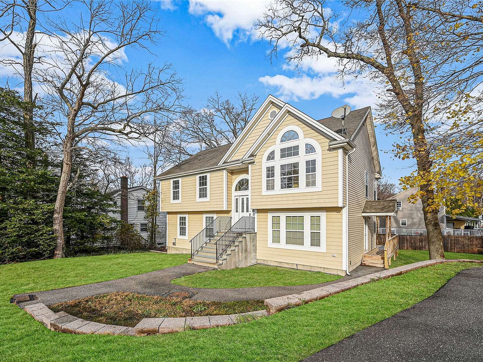 27 Brightwaters Drive, Sound Beach, NY 11789 Zillow