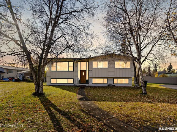 6412 E 14th Ct, Anchorage, AK 99504