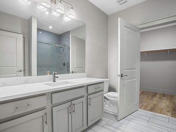 3rd image of 2501 Bienville Blvd #435