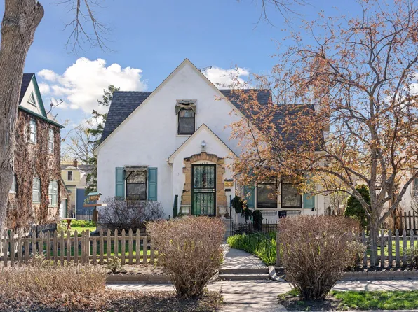 3246 Xerxes Ave N, Minneapolis, MN 55412