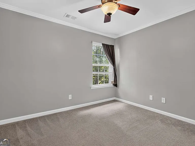 153 Fitzroy Ln — Photo 29