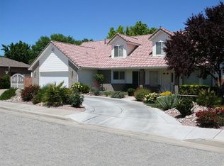 1219 E Saint James Ln, Saint George, UT 84790