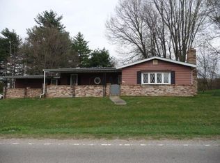 1365 Rock Mill Rd NW, Lancaster, OH 43130