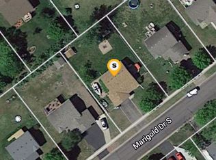 1435 Marigold Dr S, Cambridge, MN 55008