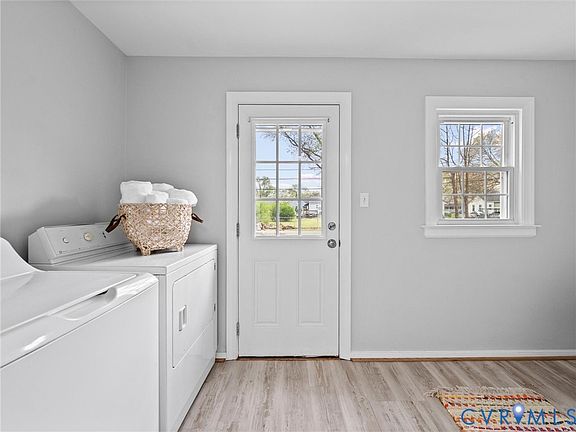 4th image of 4519 Kelnor Ave