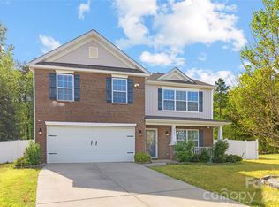 5904 Ellimar Field Ln, Charlotte, NC 28215