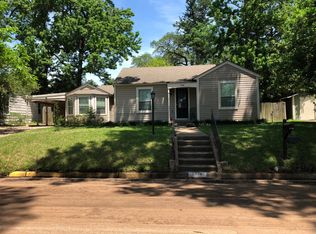 1418 21 1/2 St, Huntsville, TX 77340