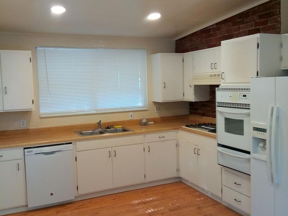 1st image of 1249 Burrows St