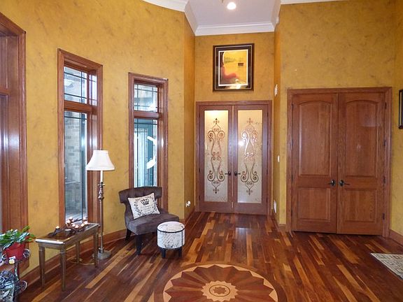 3rd image of 16226 S Circle Park Ct
