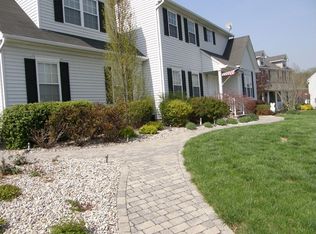 15 Higgins Farm Rd, Stockton, NJ 08559